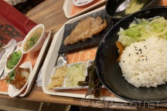 Lots of  meal options in Xinyi ESLite