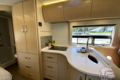 Full featured kitchen/galley